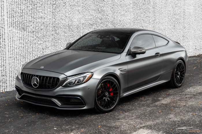 Sports luxury sedans